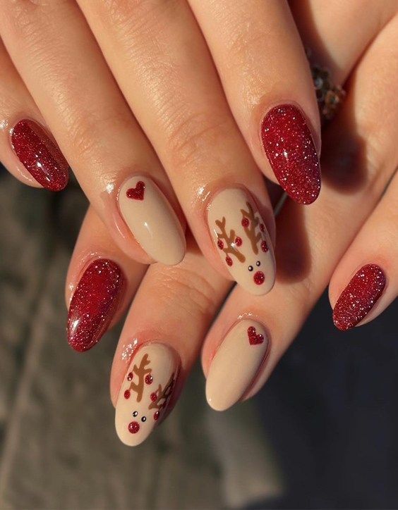 Trendy Christmas Nail Designs