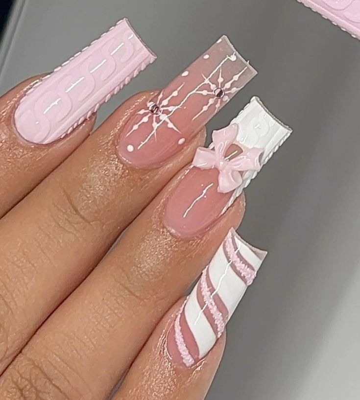 Trendy Christmas Nail Designs